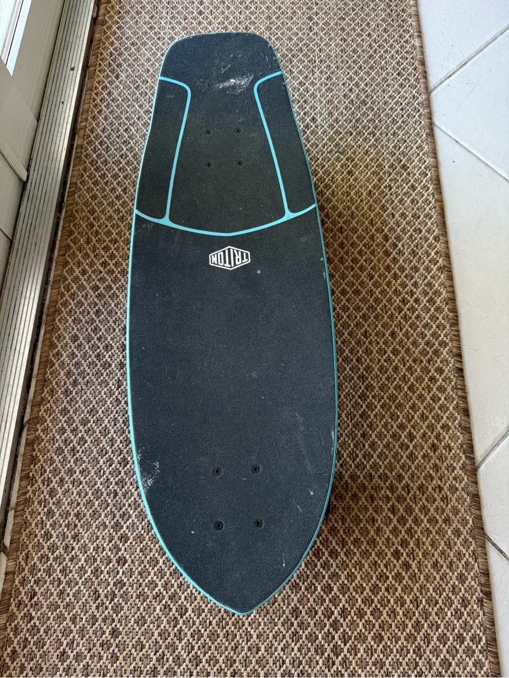 Triton by Carver surfskate board
